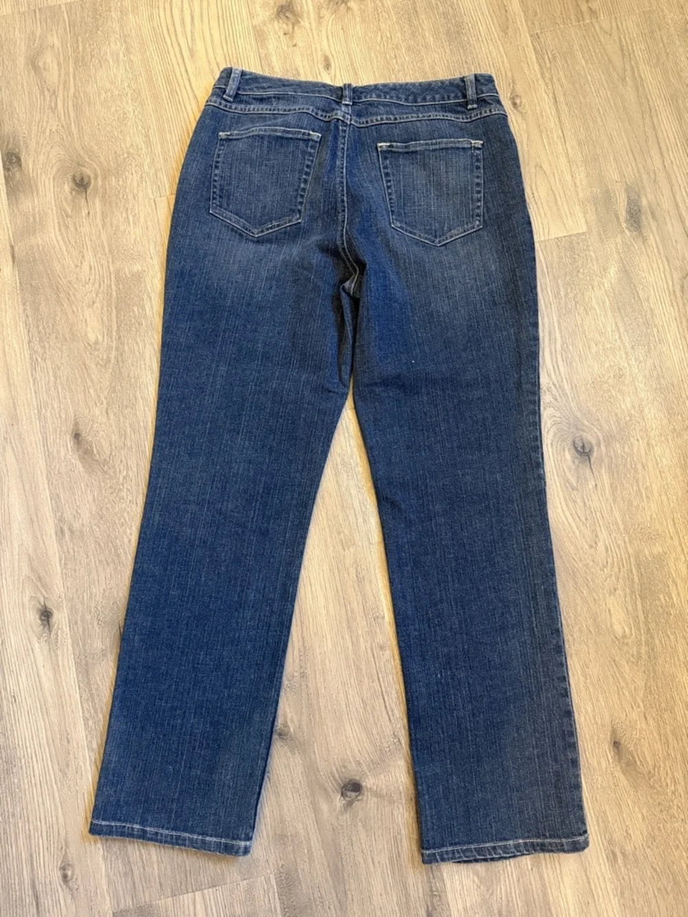 Liz Claiborne Women's Dark Blue Straight-Leg Jeans